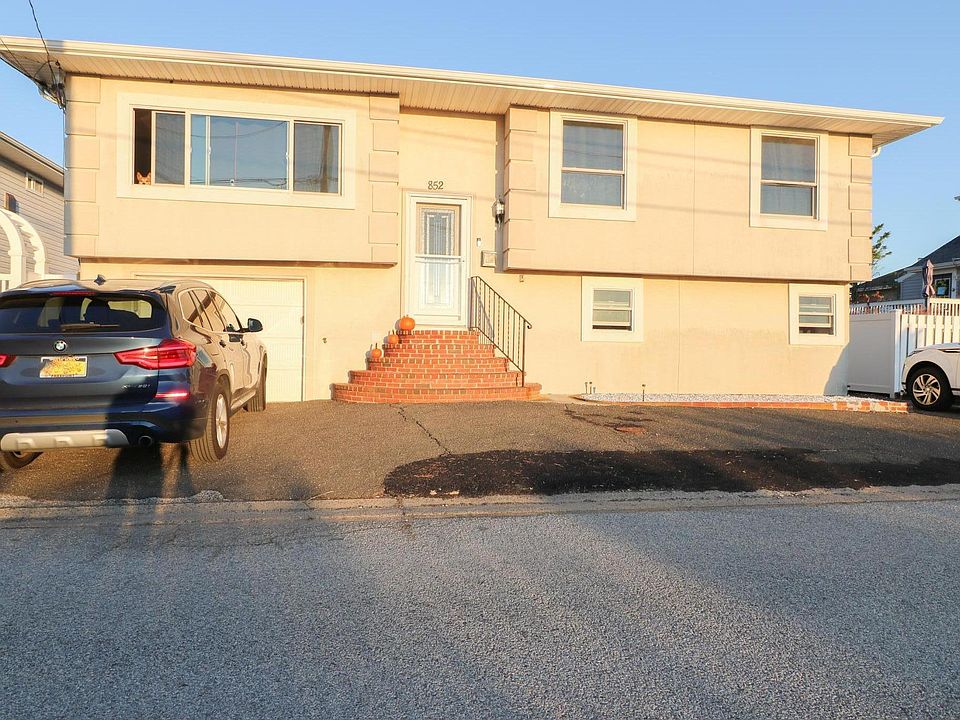 Front of property.