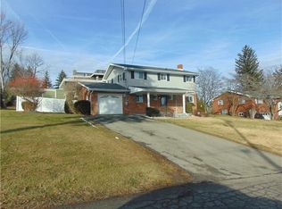 9 Stoden Dr, Greensburg, PA 15601