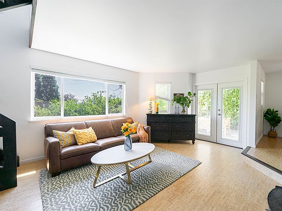 3rd image of 3341 Marine Dr