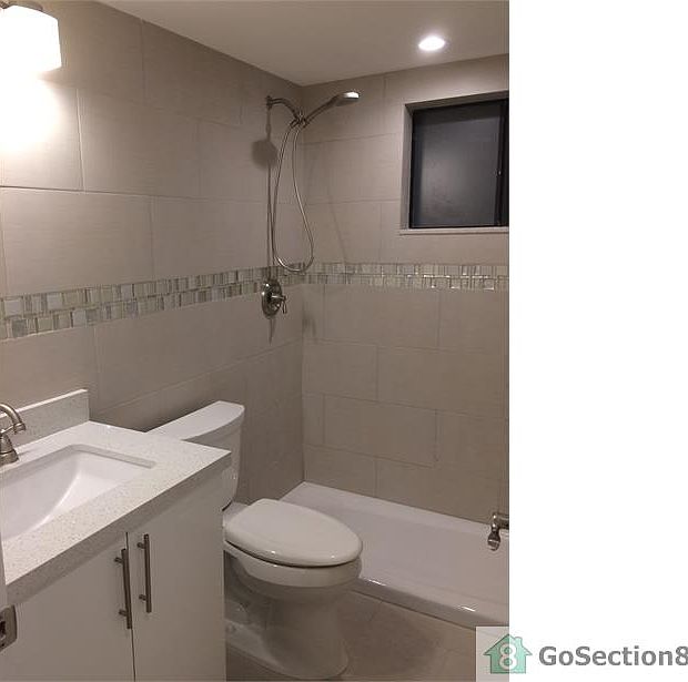 2nd image of 440 NW 47th Ave APT 6