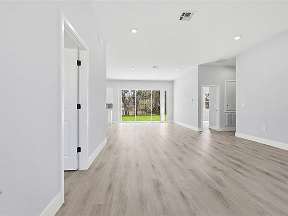 4th image of 2111 SW 156TH PLACE