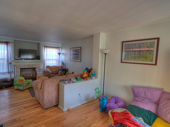 3rd image of 468 Blackfoot St #468