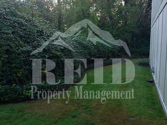 4th image of 3206 Pine Rd #D2