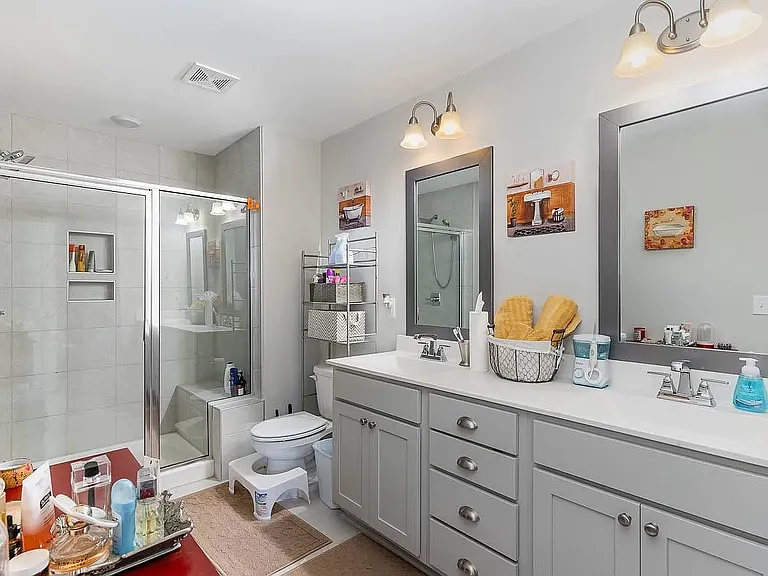1006 Gateway Commons Cir — Photo 22