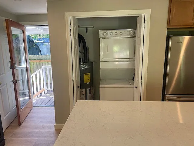 26 Hemlock St — Photo 9