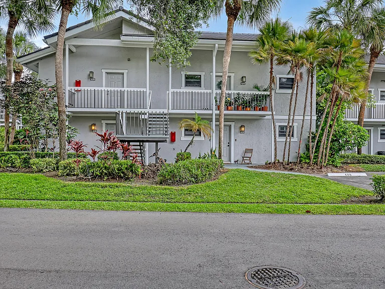11863 Wimbledon Cir #408 — Photo 14