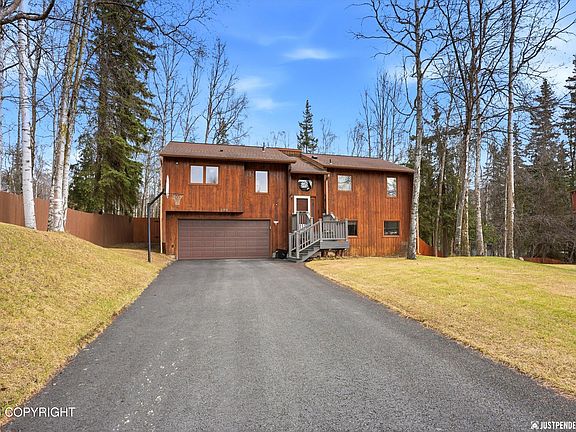 2nd image of 9515 Dundas Cir