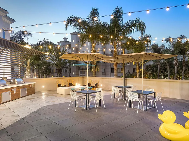 La Jolla Crossroads Apartments — Photo 73