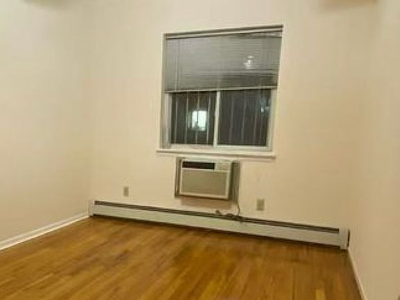 2nd image of 4222 163rd St Floor 1
