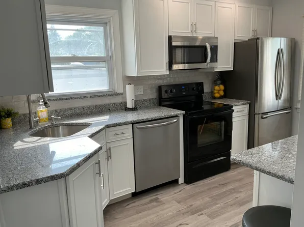 (undisclosed Address), Englishtown, NJ 07726