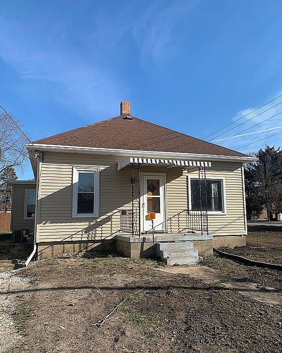 1st image of 1316 E Broadway St