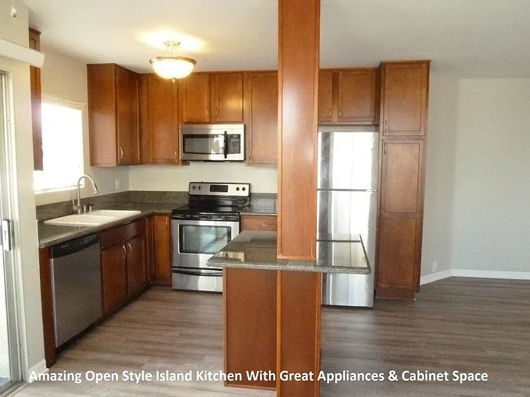 2015 Robinson Ave #4 — Photo 2