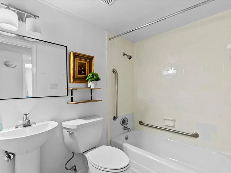 604 S Ripple Creek Dr #604 — Photo 25