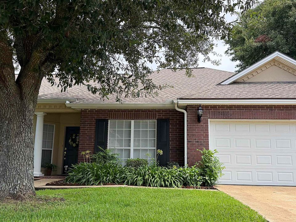 1st image of 2728 Henderson Bayou Pl