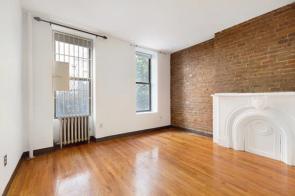 Rented by Maz Group NY | media 17