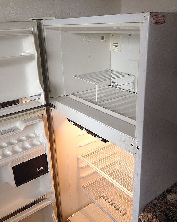 Refrigerator