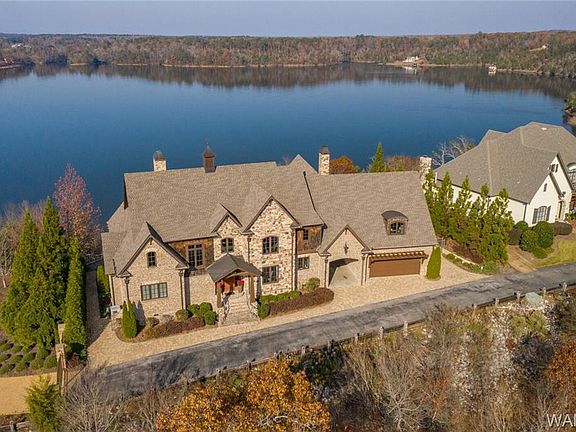 3rd image of 1221 Diamond Point Cir