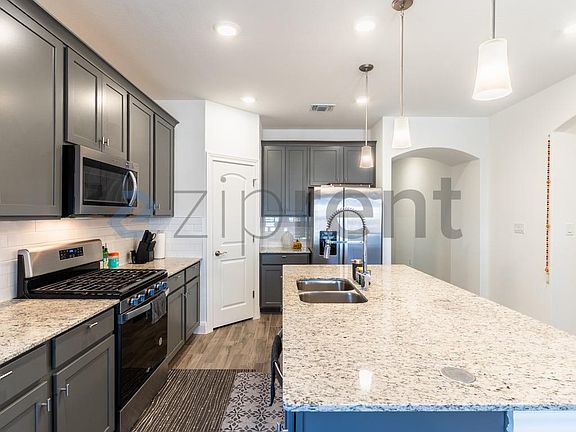5th image of 113 Redonda Dr