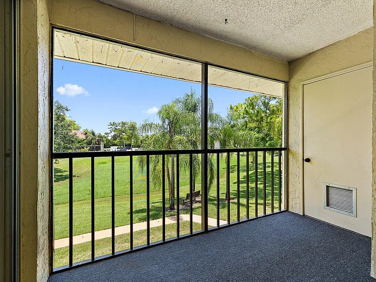 6531 Chasewood Dr #H — Photo 19
