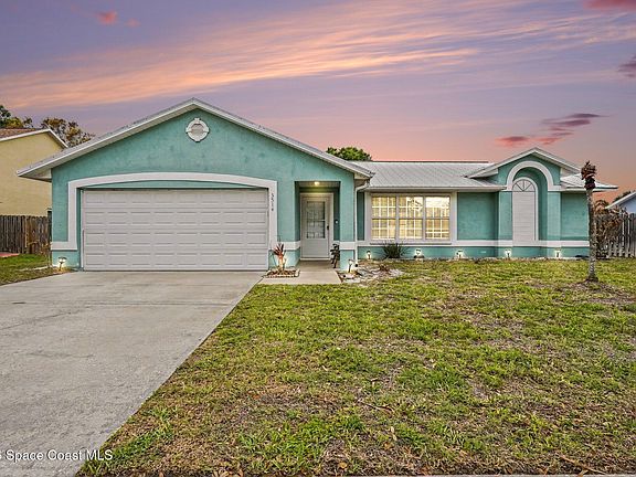 5th image of 3514 Egret Dr