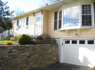 99 Mohawk Dr, Wallingford, CT 06492