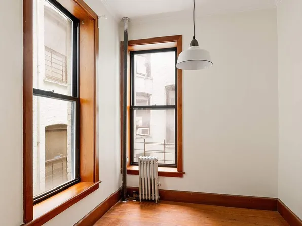 529 East 12th Street image 5 of 11