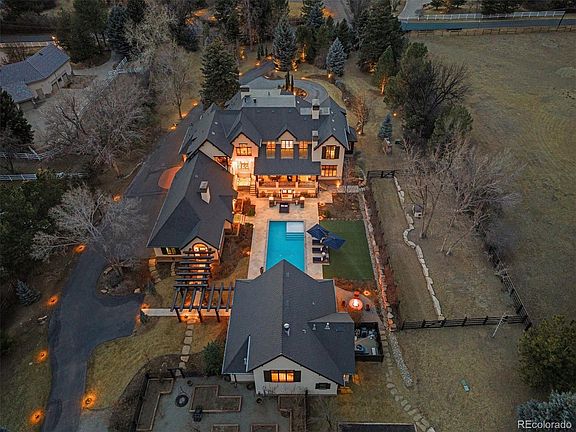 4th image of 4 Vista Road