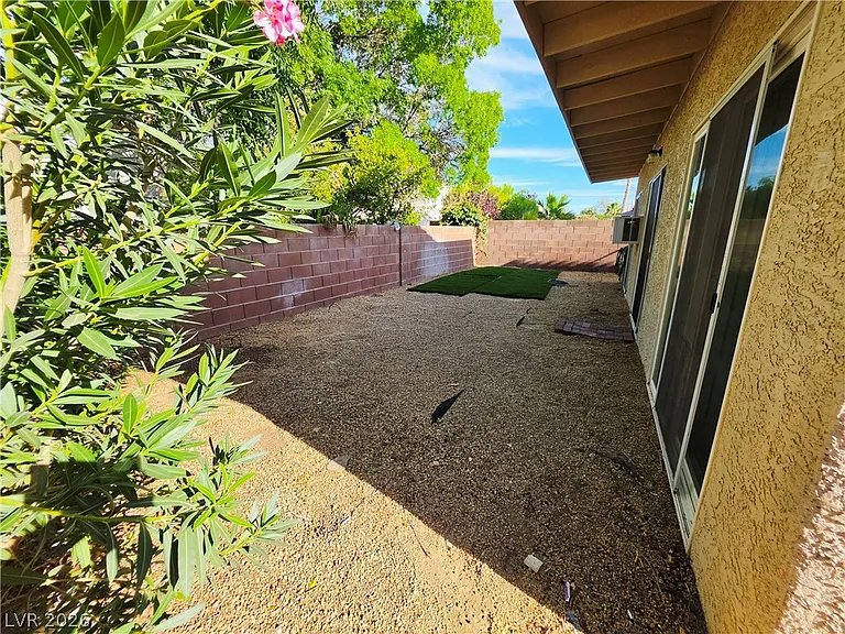 1824 Sierra Valley Way — Photo 30