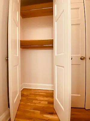 Rented by Metropolis Real Estate of Manhattan | media 22