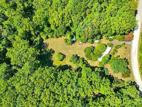 5th image of 2239 Capps Rd