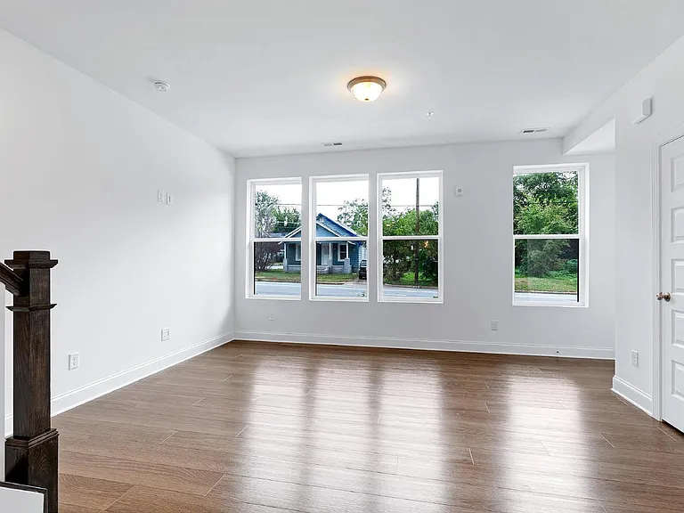 1204 S Person St #101 — Photo 7