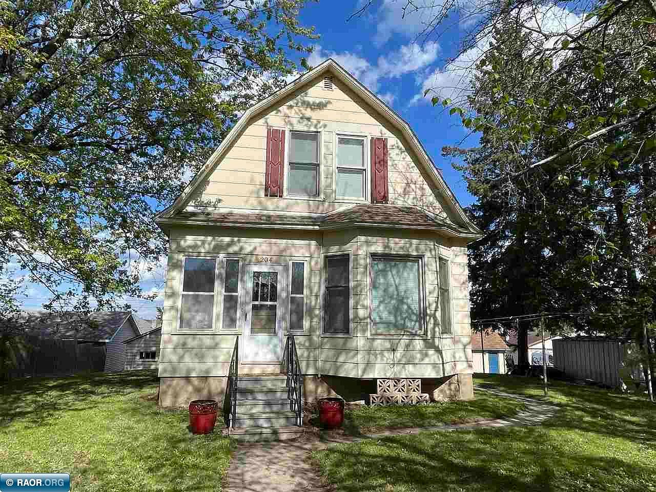 204 Dudley Ave, Coleraine, MN 55722 Zillow