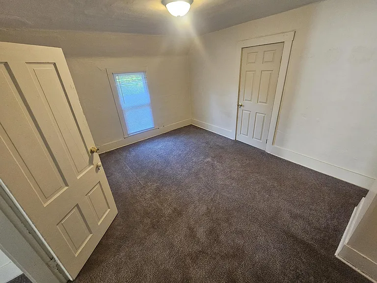 318 Harrison Ave — Photo 6