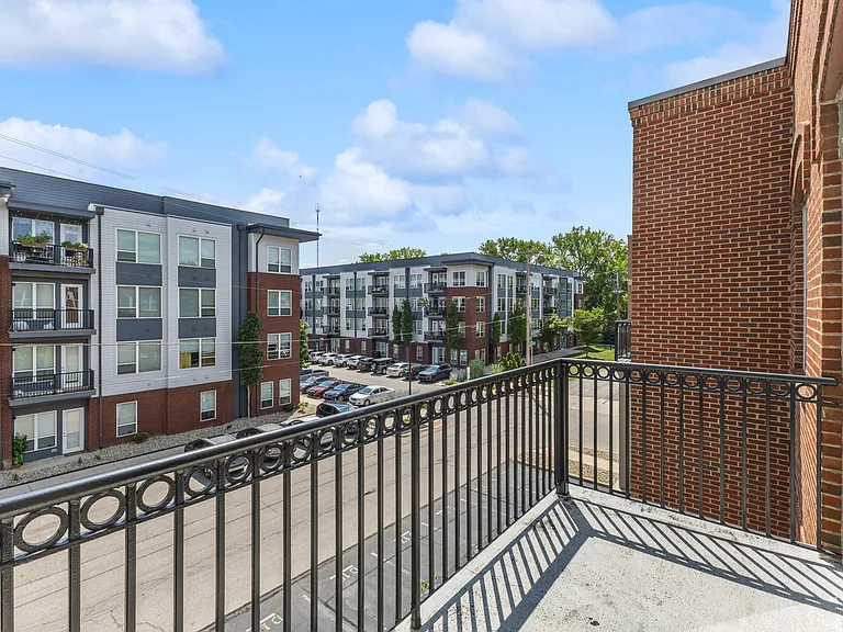 936 Perry St #304 — Photo 34