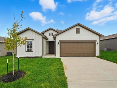 1390 N 163rd St, Basehor, KS, 66007