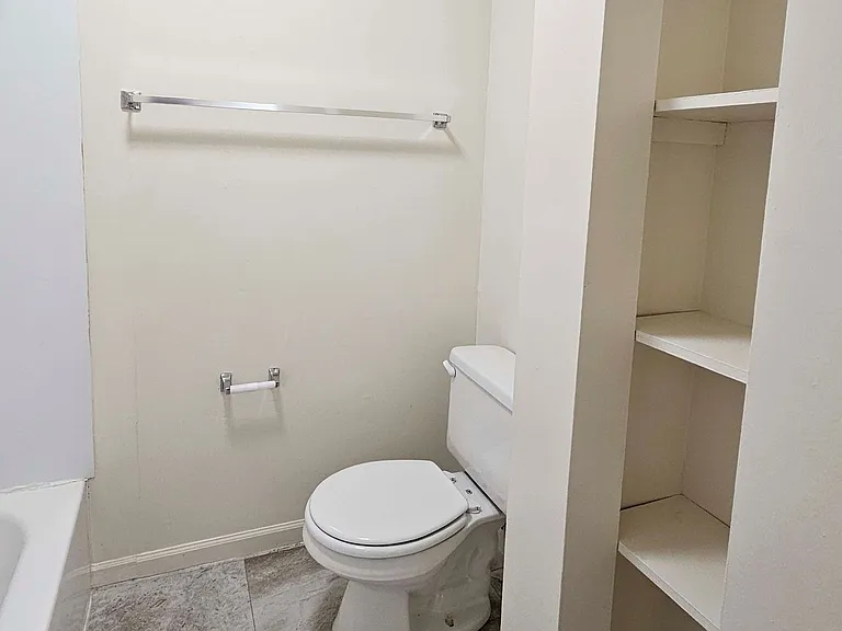904 Hartwell Dr — Photo 20