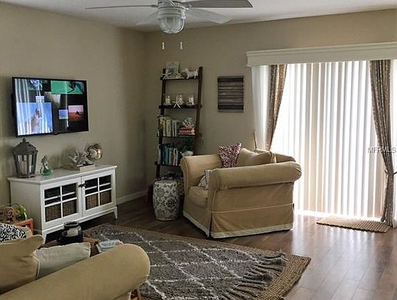 3rd image of 3300 Hoylake Ct