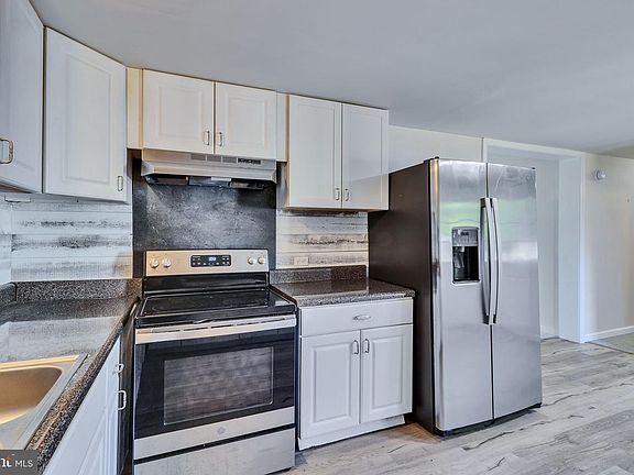 4th image of 529 Taylors Beach Rd