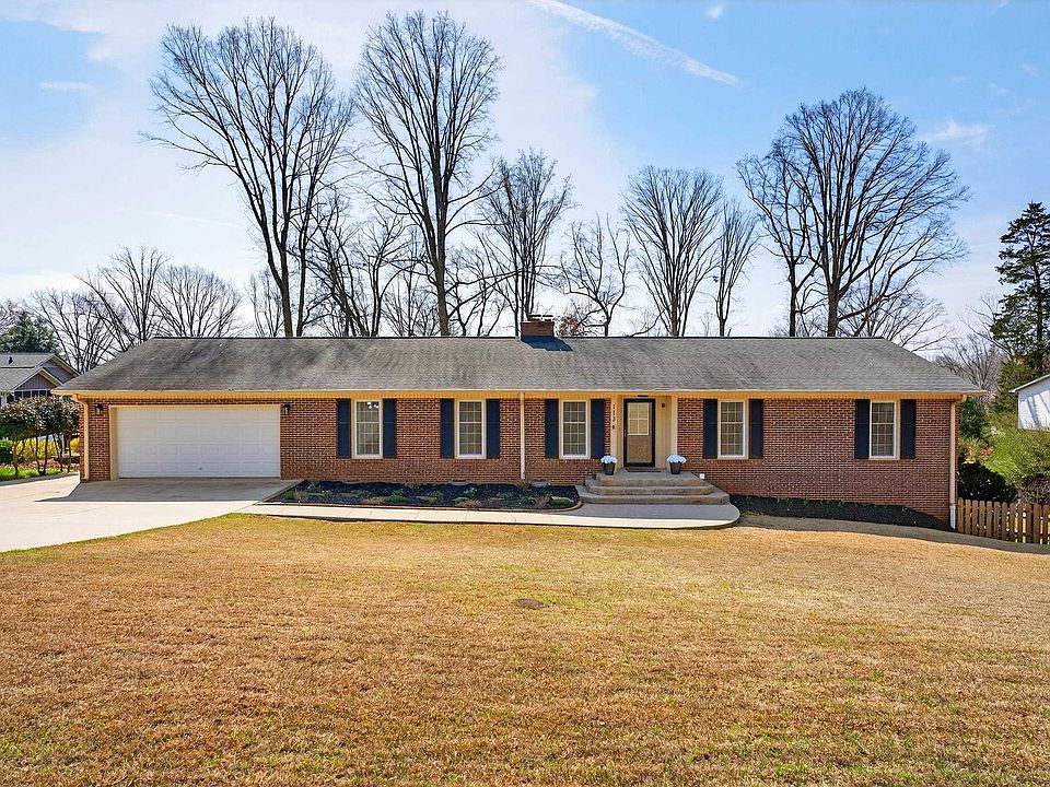 1st image of 113 Holly Rd