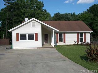 6734 Old Meadow Rd, Charlotte, NC 28227