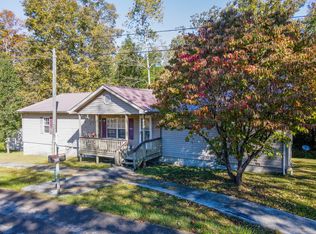 179 Bill Patrick Rd, Whitley City, KY 42653