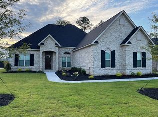 626 McCarley Downs Dr, Bonaire, GA 31005