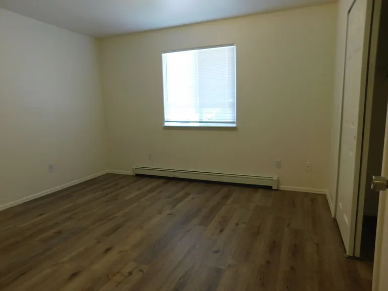 426 Pendleton St — Photo 9