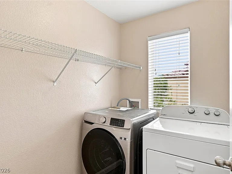 1915 Sundown Canyon Dr — Photo 31