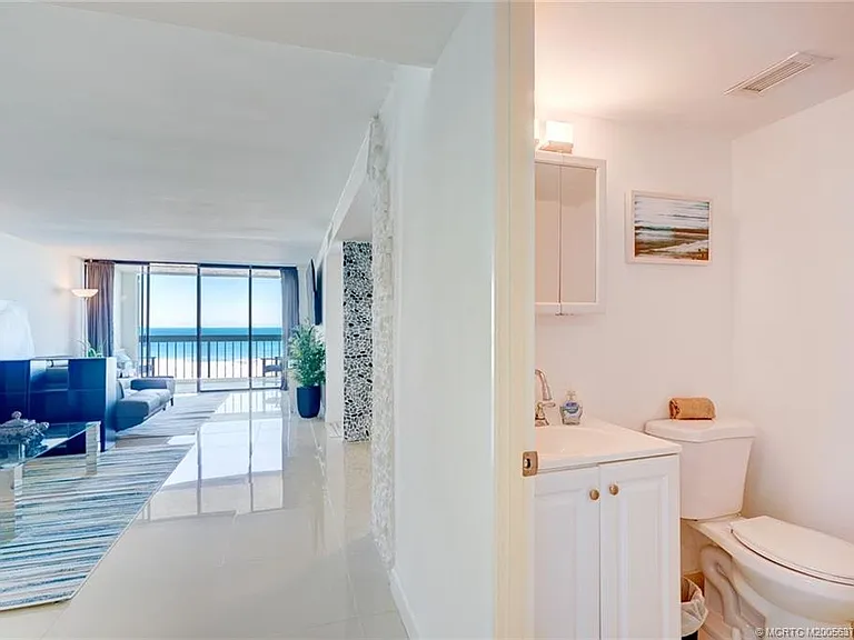 9940 S Ocean Dr #305 — Photo 6