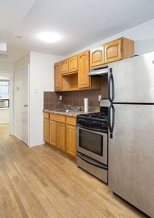 1st image of 224 Cumberland St #1X
