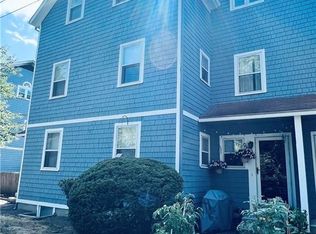 79 Duke St UNIT 3, East Greenwich, RI 02818