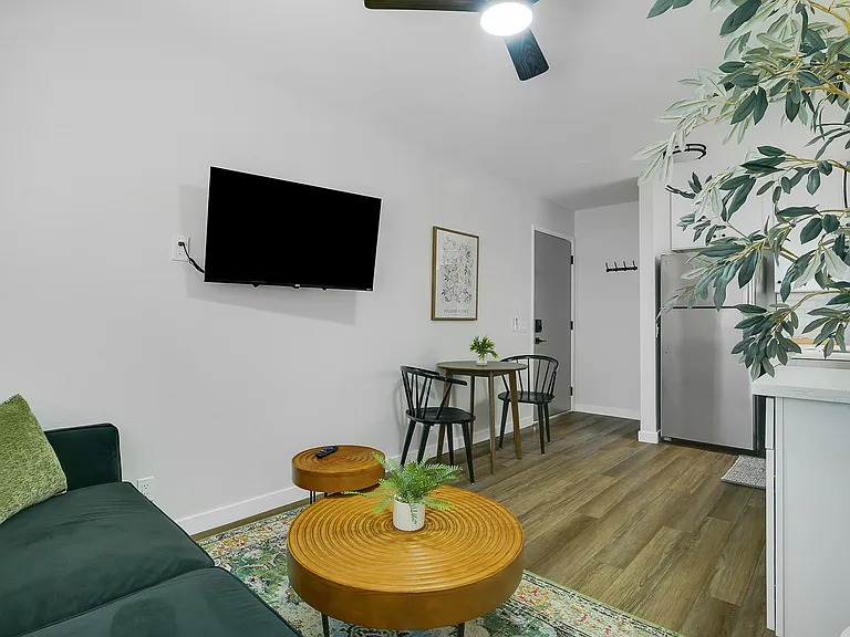 STAGED ROOM PHOTO. NOTE: FURNISHINGS ARE NOT INCLUDED.