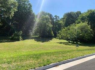 1815 Stewart Ave, Hopewell, VA 23860