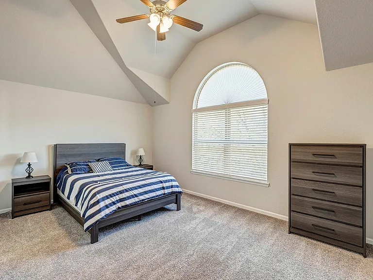2113 Paul Quinn St — Photo 10